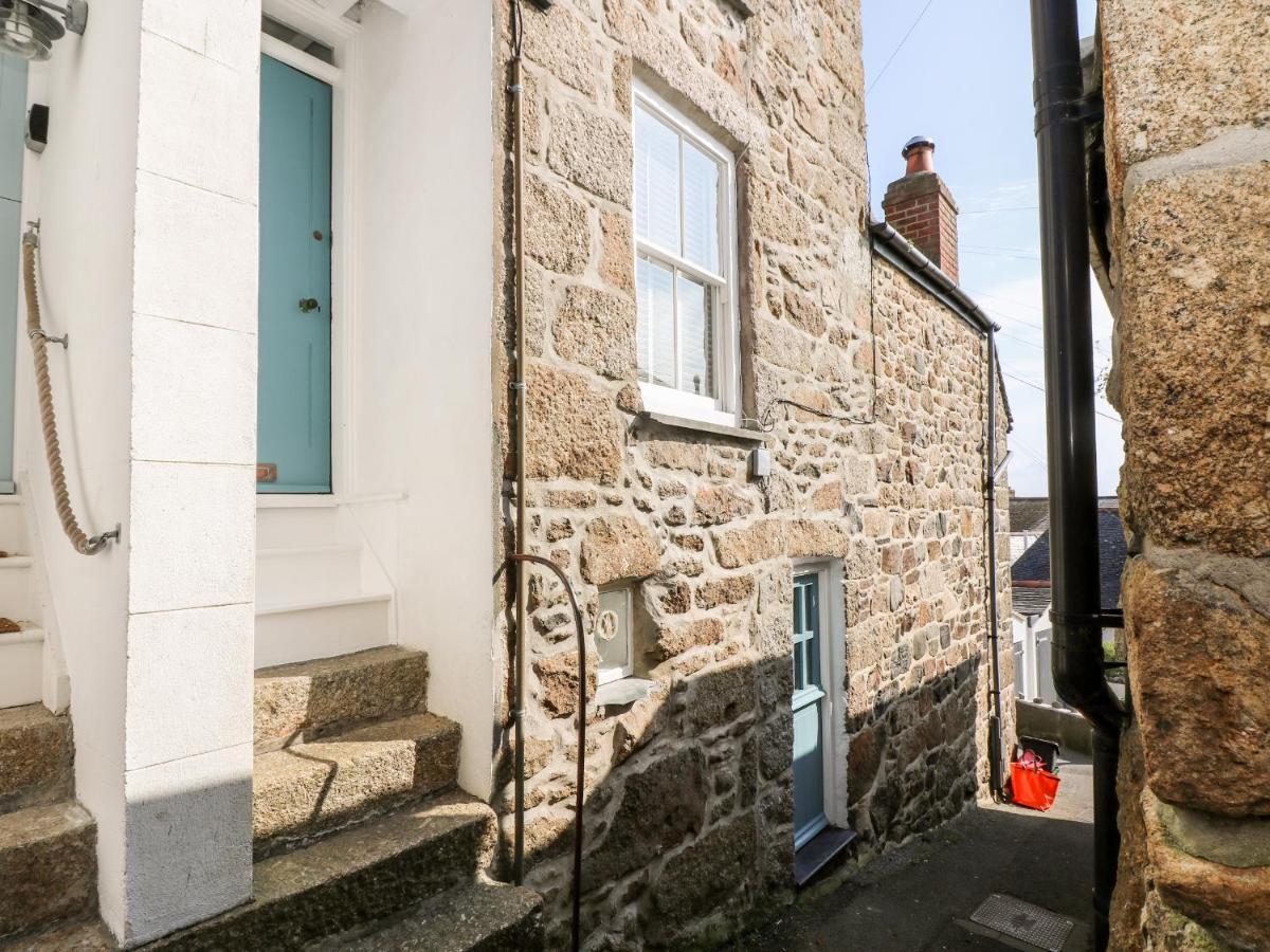 Mole Cottage Mousehole Exterior photo